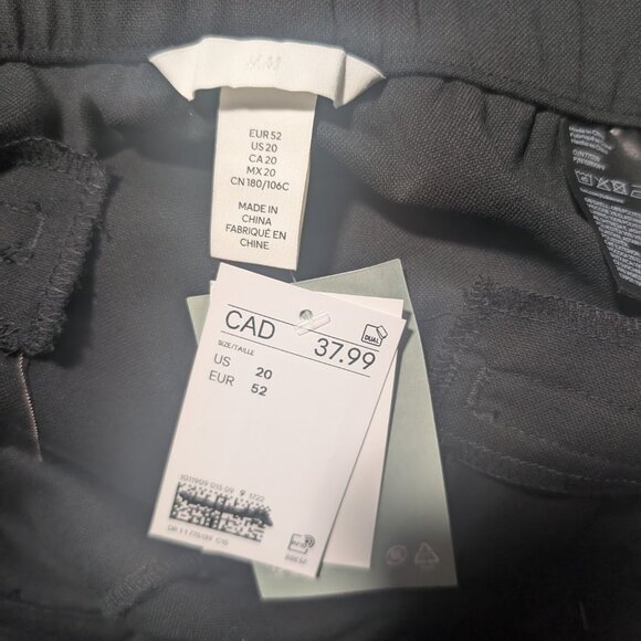 H&M | Pleat Front, Ankle-Length Trousers In Black - Picture 3 of 9